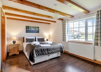 Skylark Lodge - Hornsea Lakeside Lodges, Hornsea