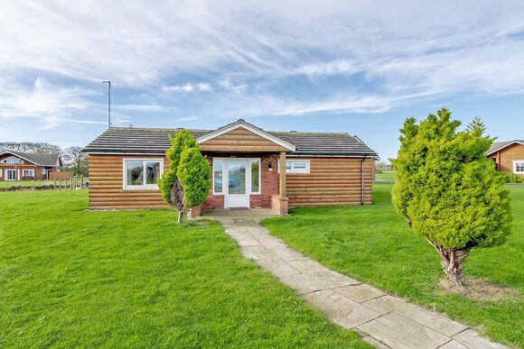 Swallow Lodge - Hornsea Lakeside Lodges, Hornsea