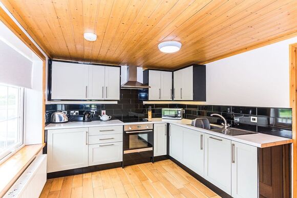 Dovetail Lodge Pet - Hornsea Lakeside Lodges, Hornsea