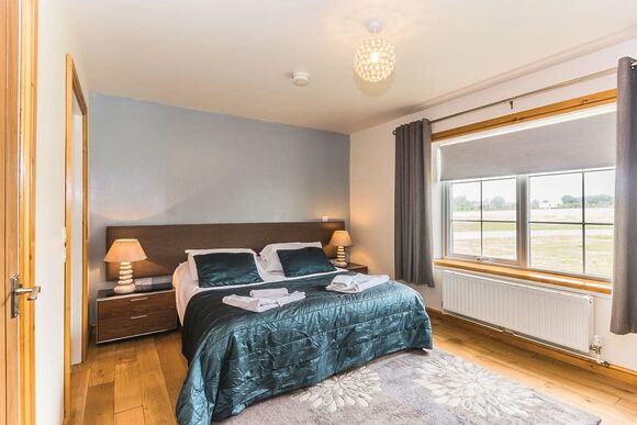 Dovetail Lodge Pet - Hornsea Lakeside Lodges, Hornsea