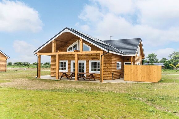 Oystercatcher Lodge Pet - Hornsea Lakeside Lodges, Hornsea