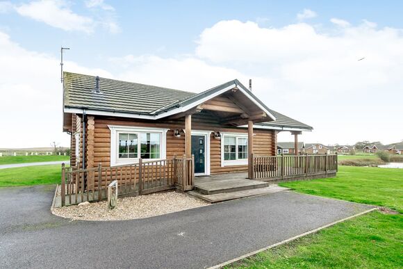 Sandpiper Lodge - Hornsea Lakeside Lodges, Hornsea