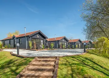 The Lakes Rookley, Rookley Village