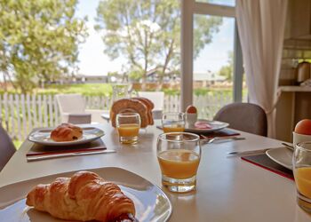 Typical Premium Cottage 2 VIP (Pet) 