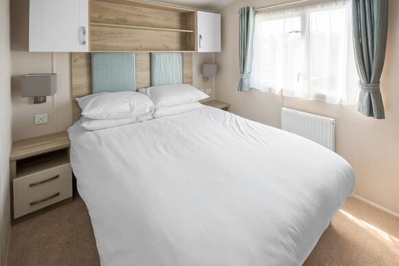 6 Berth Superior Caravan 3 Bed A - The Lakes Rookley, Rookley Village