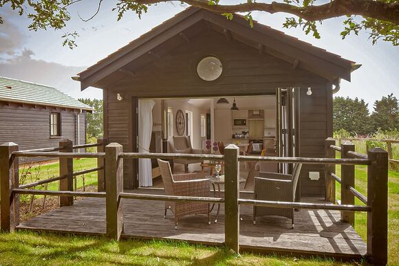 Exclusive The Lakehouse 4 Berth (Pet) - The Lakes Rookley, Rookley Village