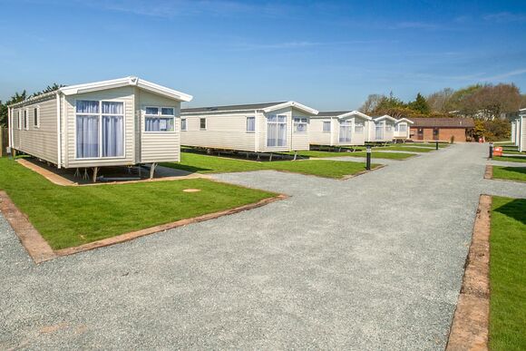 4 Berth Superior Caravan A (Pet) - The Lakes Rookley, Rookley Village