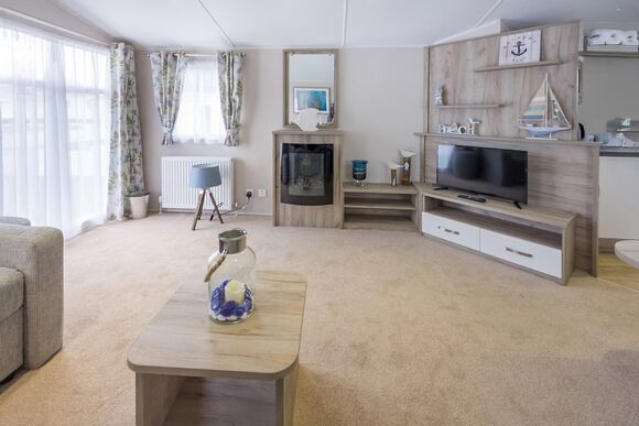 4 Berth Superior Caravan A (Pet) - The Lakes Rookley, Rookley Village