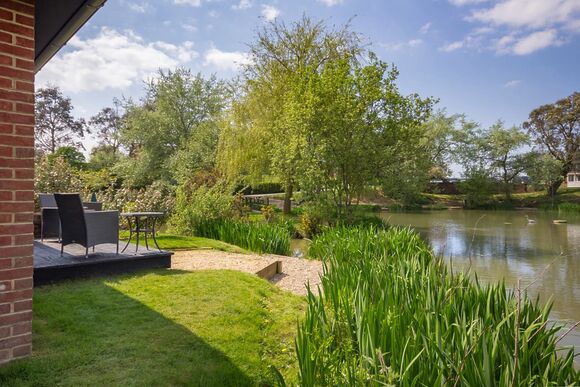 Indulgent Island Cottage 4 Berth (Pet) - The Lakes Rookley, Rookley Village