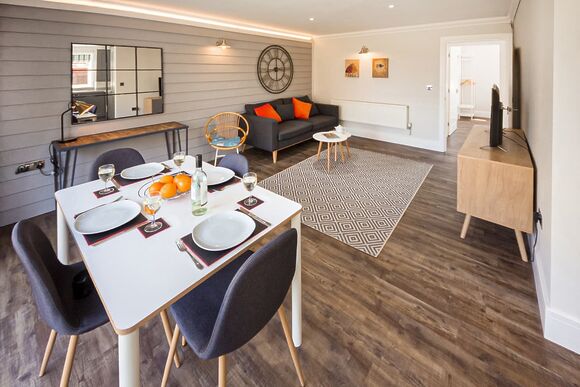 4 Berth Luxury Island Cottage HT - The Lakes Rookley, Rookley Village