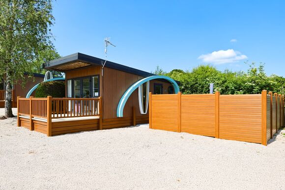 Glamping Hive Hot Tub - Wild Rose Holiday Park, Ormside, Appleby-in-Westmorland