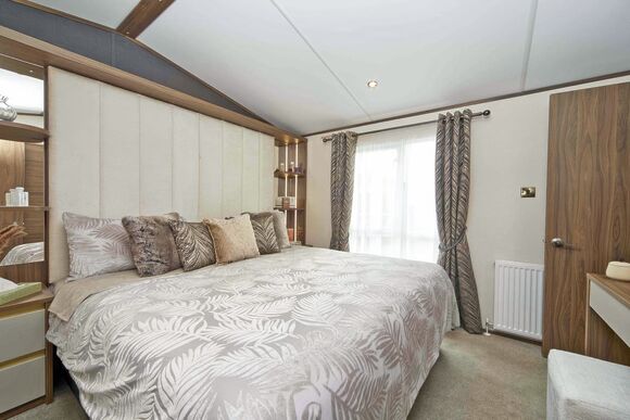 Autograph JR Lodge CL 2 Bedroom (Hot tub) - Wild Rose Holiday Park, Ormside, Appleby-in-Westmorland