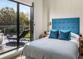 4 berth barn hot tub Pet - Retallack Resort, St Columb Major