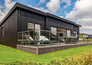 4 berth barn with hot tub - Retallack Resort, St Columb Major