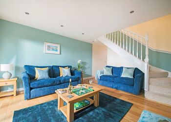 4 berth superior wooden lodge with hot tub A Pet - Retallack Resort, St Columb Major