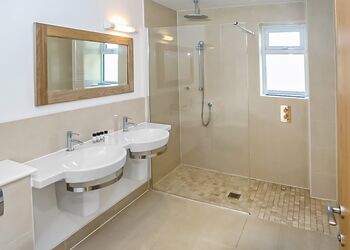 The lakehouse 8 berth with hot tub - Retallack Resort, St Columb Major