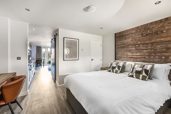 2 berth luxury lakeside apartment pet friendly - Retallack Resort, St Columb Major