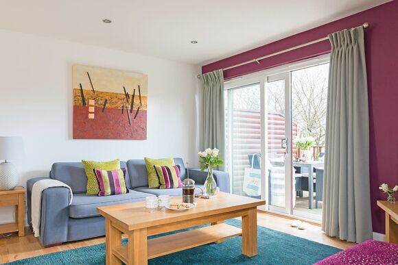 4 berth superior wooden lodge with hot tub A Pet - Retallack Resort, St Columb Major