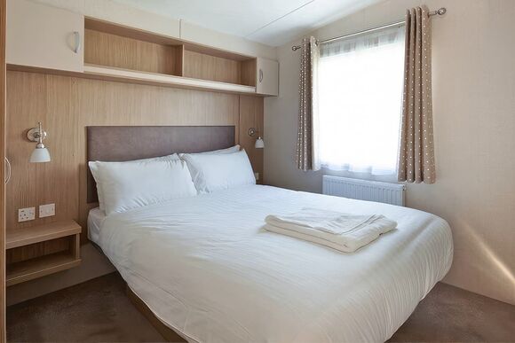 3 Bed Silver Plus Caravan with Decking Pet - Ruda, Croyde Bay