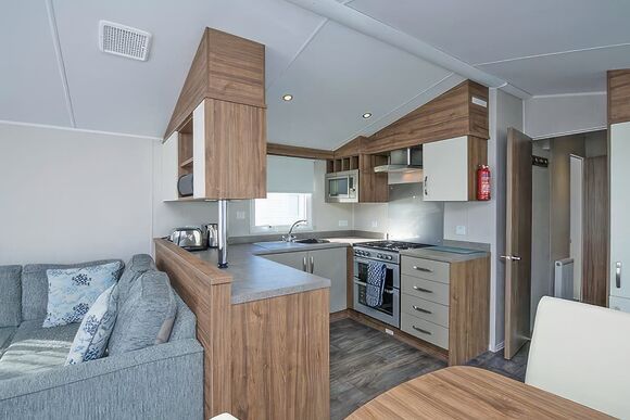 2 Bed Silver Caravan Pet - Ruda, Croyde Bay