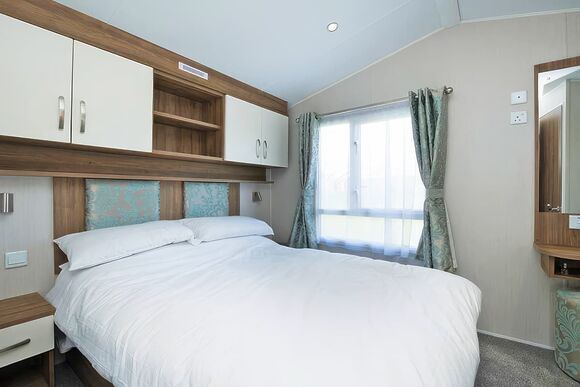 2 Bed Silver Caravan Pet - Ruda, Croyde Bay