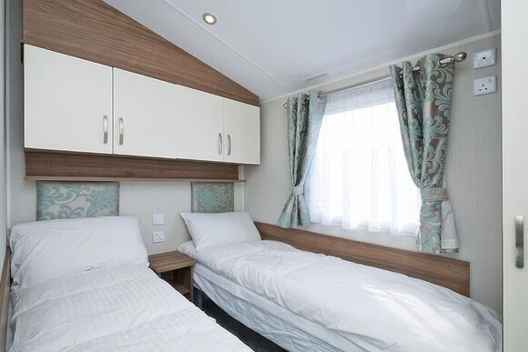 2 Bed Silver Caravan Pet - Ruda, Croyde Bay