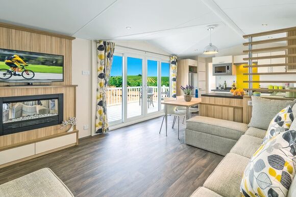 3 Bed Bronze Plus Caravan with Decking Pet - Ruda, Croyde Bay