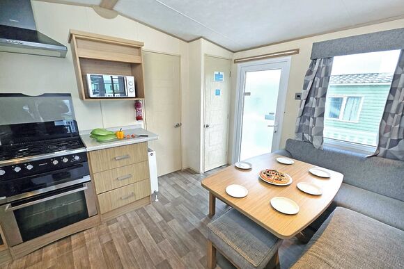 2 Bed Pet Friendly Silver Plus Caravan - Ruda, Croyde Bay