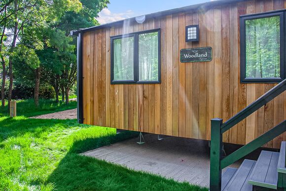 8 berth Superior caravan Pet - Sandy Balls Holiday Village, Godshill, Fordingbridge