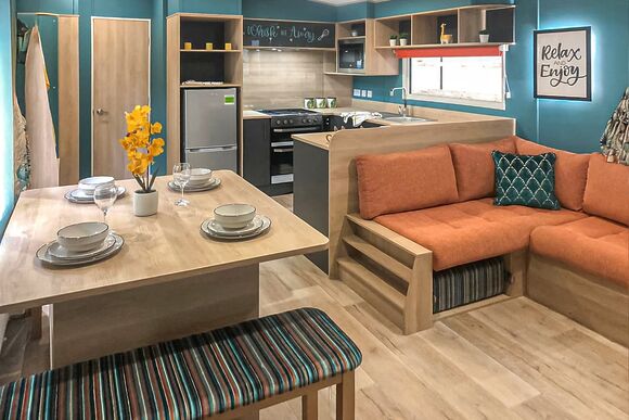 Exclusive Burst of Blue 7 Berth - Sandy Balls Holiday Village, Godshill, Fordingbridge