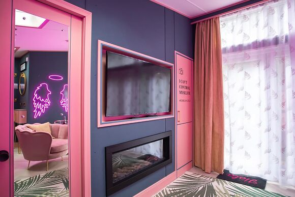 Exclusive Esme 4 Berth - Sandy Balls Holiday Village, Godshill, Fordingbridge