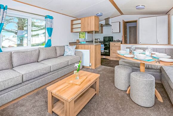 6 Berth Luxury Caravan 3 bed - Sandy Balls Holiday Village, Godshill, Fordingbridge