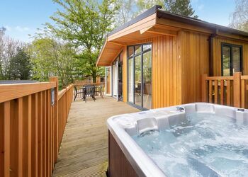 Kedleston Elite Vogue 2 Spa - Sandybrook Lodges, Ashbourne