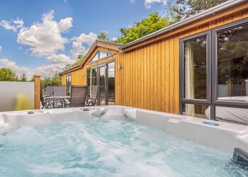 Vista 2 Spa - Sandybrook Lodges, Ashbourne