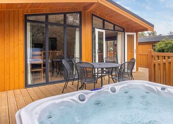 Kedleston Elite Vogue 3 Spa Pet - Sandybrook Lodges, Ashbourne