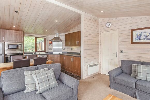 Tissington Classic Skyline 2 (Pet) - Sandybrook Lodges, Ashbourne