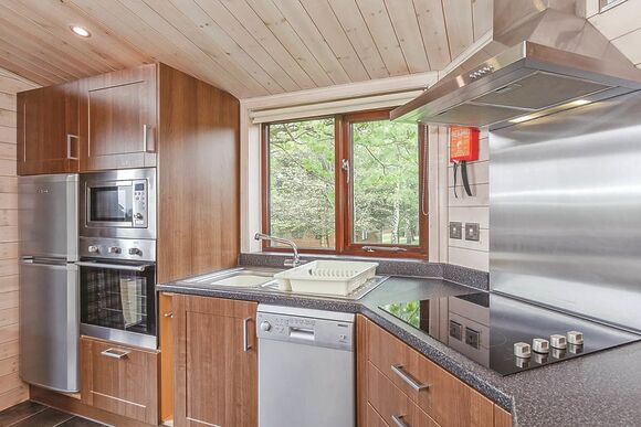 Tissington Classic Skyline 2 (Pet) - Sandybrook Lodges, Ashbourne