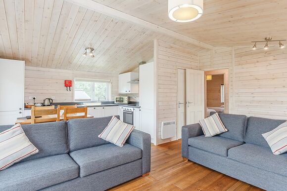 Tissington Classic Vogue 2 (Pet) - Sandybrook Lodges, Ashbourne