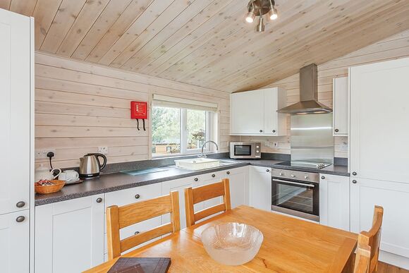 Tissington Classic Vogue 2 (Pet) - Sandybrook Lodges, Ashbourne
