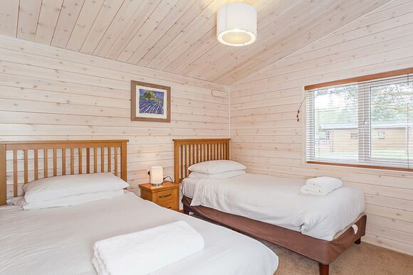 Tissington Classic Vogue 2 (Pet) - Sandybrook Lodges, Ashbourne