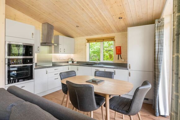 Kedleston Elite Vogue 2 Spa (Pet) - Sandybrook Lodges, Ashbourne