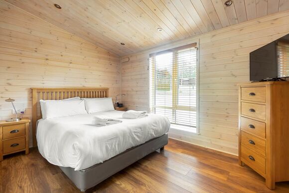 Kedleston Elite Vogue 2 Spa - Sandybrook Lodges, Ashbourne