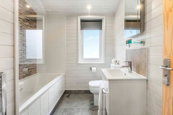 Kedleston Elite Vogue 2 Spa - Sandybrook Lodges, Ashbourne