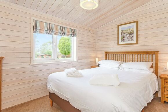 Tissington Classic Vogue 3 Spa (Pet) - Sandybrook Lodges, Ashbourne