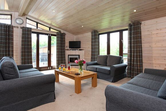 Tissington Classic Skyline 4 - Sandybrook Lodges, Ashbourne