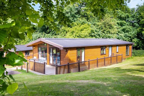 Tissington Classic Skyline 4 - Sandybrook Lodges, Ashbourne