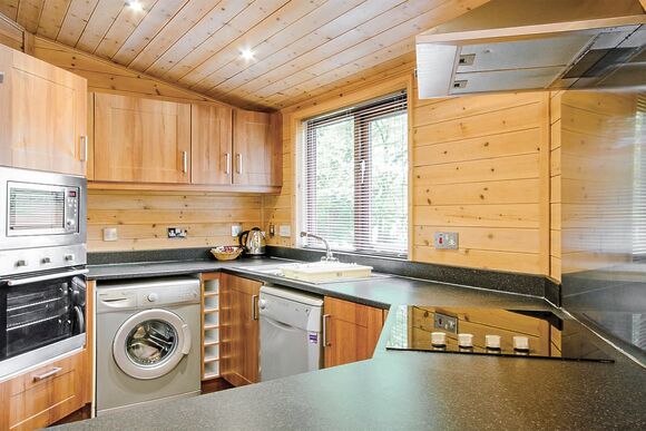Tissington Classic Skyline 4 - Sandybrook Lodges, Ashbourne