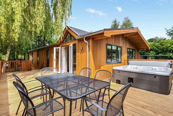 Willow 3 Spa (Pet) - Sandybrook Lodges, Ashbourne