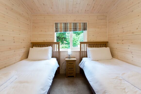 Tissington Classic Vogue 4 Spa (Pet) - Sandybrook Lodges, Ashbourne