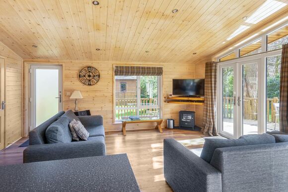 Kedleston Elite Vogue 3 Spa Pet - Sandybrook Lodges, Ashbourne